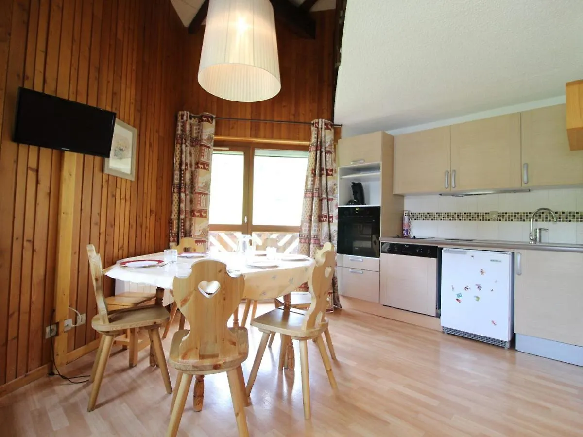 Apartment Appartement Pour 6 Personnes Au Pied Des Pistes A Val Cenis Lanslevillard - Fr-1-508-264